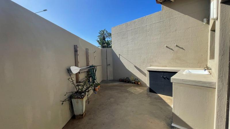 To Let 4 Bedroom Property for Rent in Seaside Longships Western Cape
